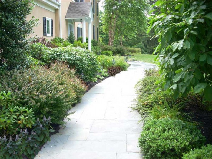 Landscaping service near me: garden walkway